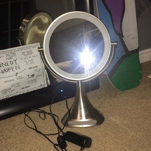 i home speaker vanity mirror